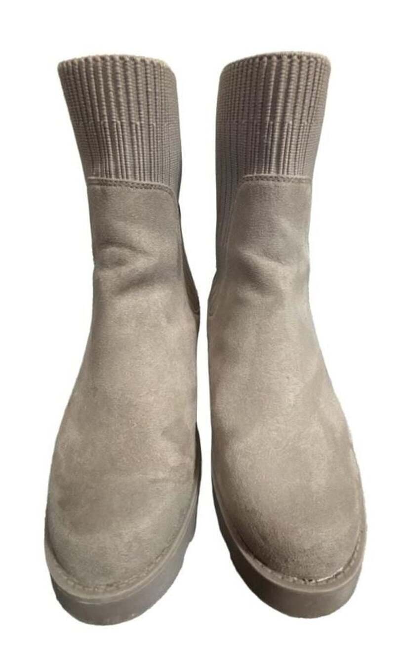 Old Navy Chunky Chelsea Boot in Grey Size 8